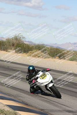 media/Nov-16-2025-Race Pace (Sun) [[8c5fa54630]]/Verified Riders/4-Turn 3 Inside (1050am)/